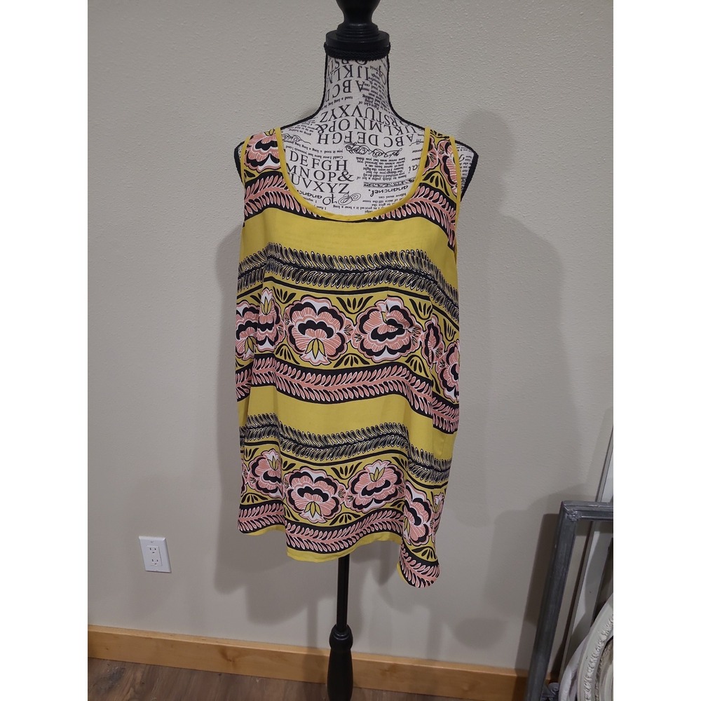 Loft Tank Women's SZ XL relaxed fit floral design yellow background vaca boho